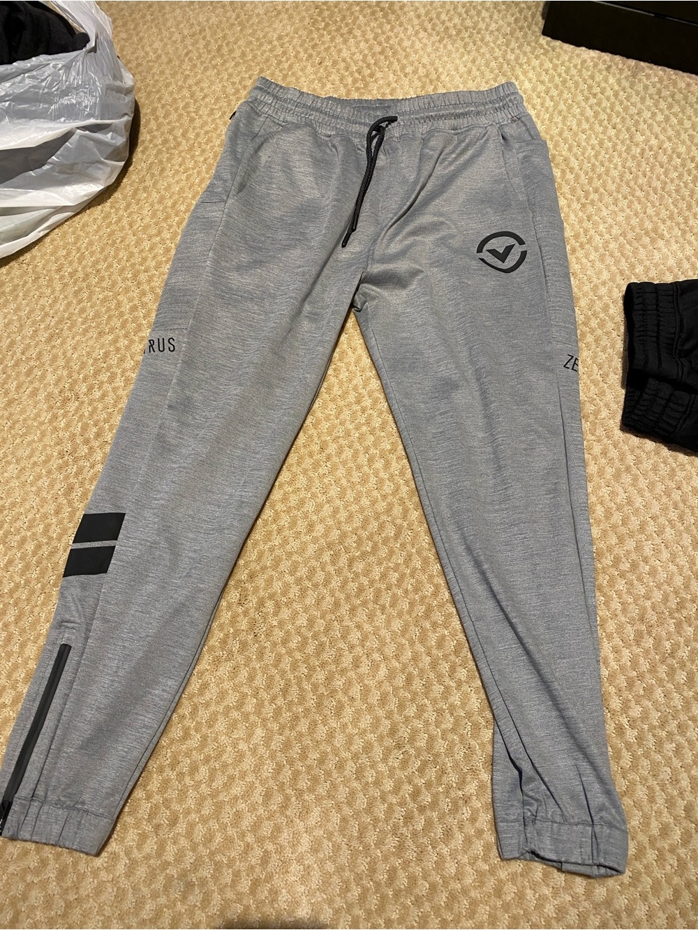 Virus international zero joggers mens large